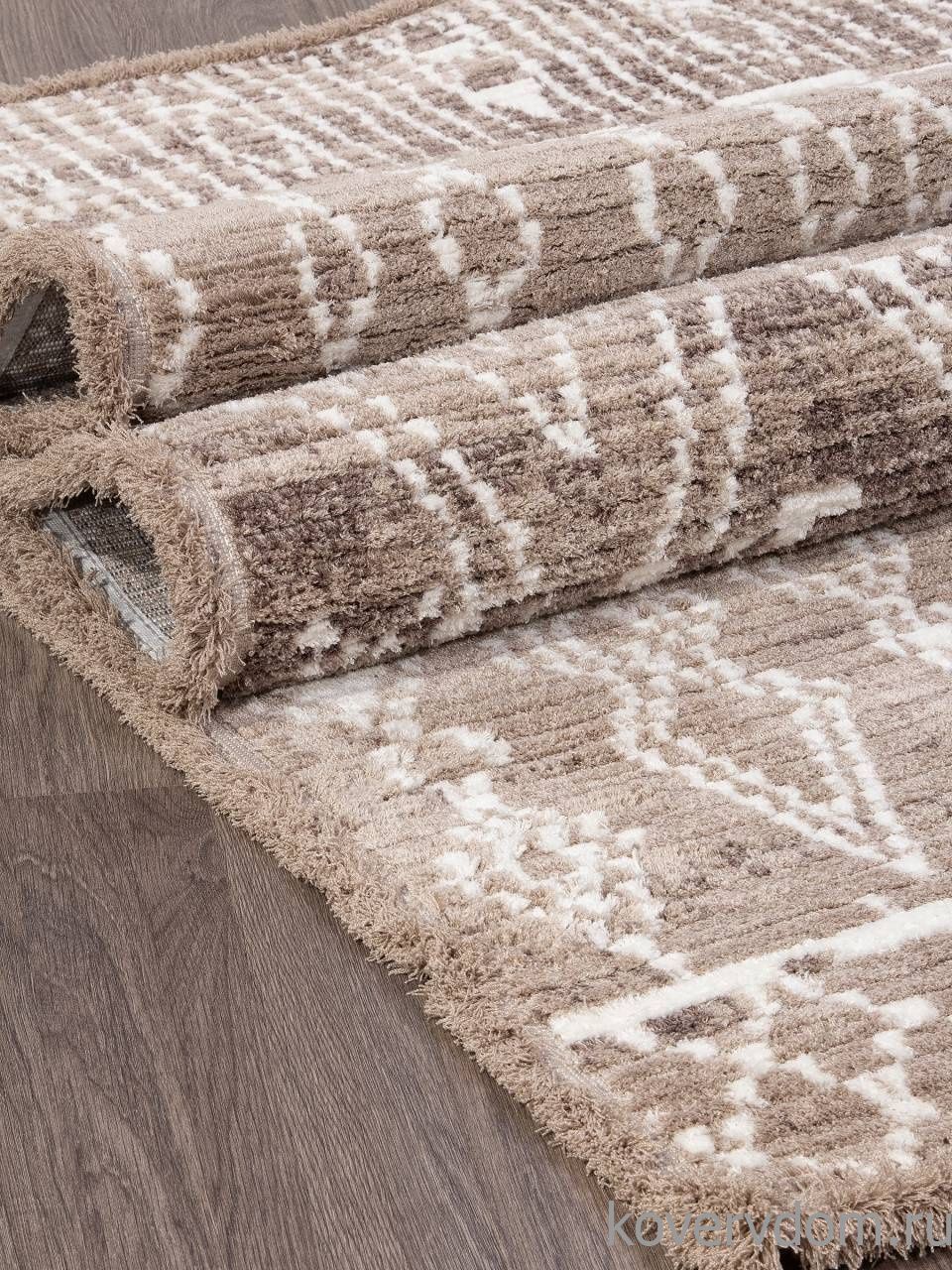 Ковер JOLI A932AC L.BEIGE / P.WHITE Ковер JOLI A932AC L.BEIGE / P.WHITE